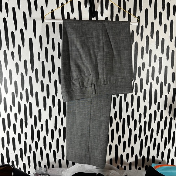 Banana Republic Gray Straight Leg Pants- size 6 - Picture 1 of 2
